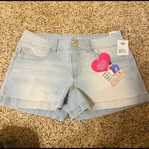 3 for $25 New YMI mid rise shorts